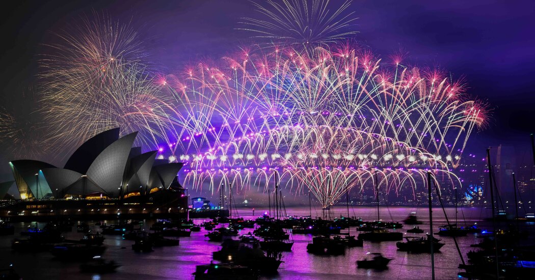 New Year's Eve 2025: Photos of Celebrations Around the World